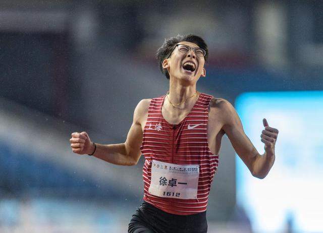 撞脸了 徐卓一是跨栏届的高启盛吧 网友调侃