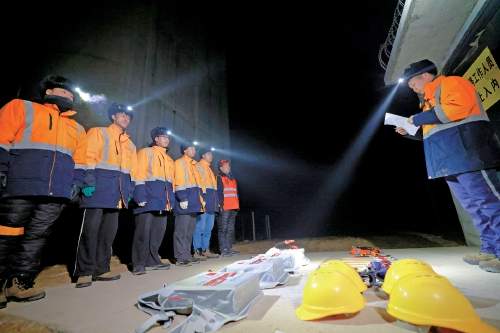 黄河之上“桥卫士”