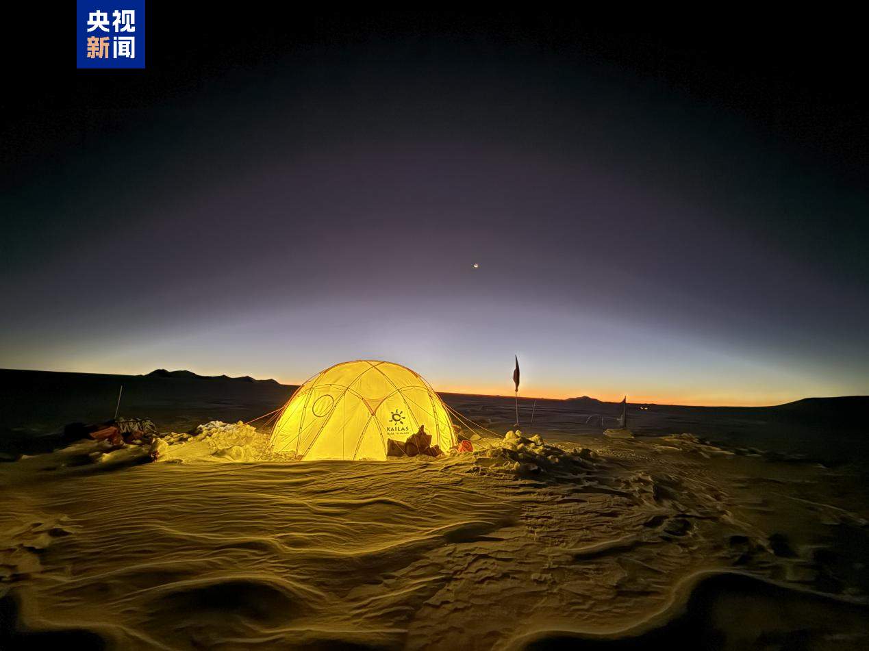 第二次青藏科考队发现青藏高原近400米最厚冰川