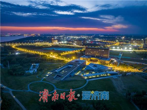 今年1-7月，起步区18个省级重点实施类项目投资完成率85.7%