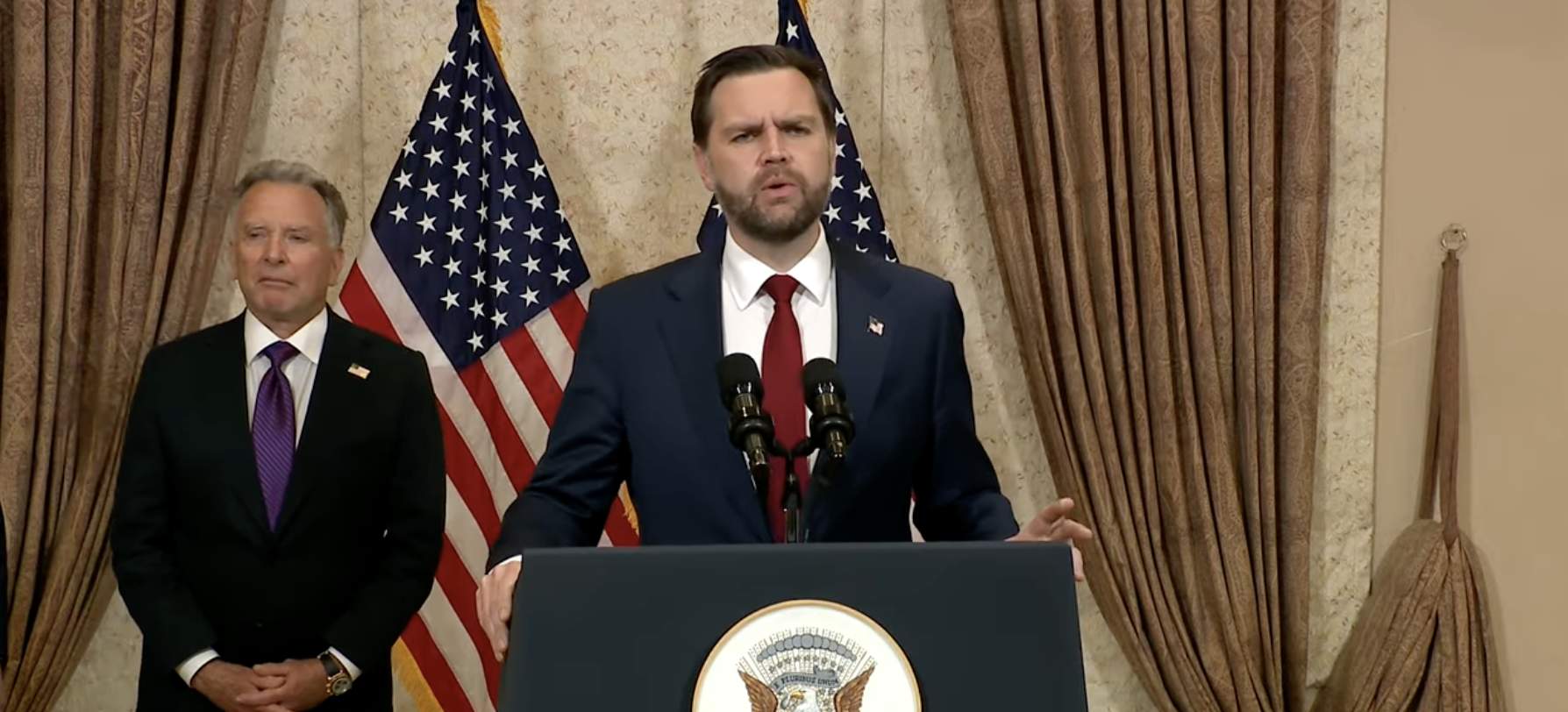 万斯在伊斯兰堡召开新闻发布会：美伊谈判21小时未达成协议