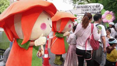 新融合、新玩法、新体验 “五一”假日经济活力涌动