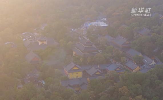 杭州灵隐飞来峰景区12月1日起向公众免费开放