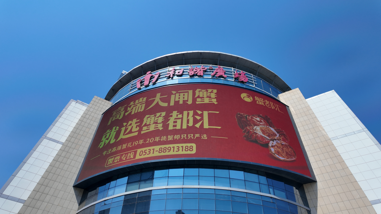 融媒·见证丨日均客流6万人，电动车停放问题咋破解？黄金地段“抠”车位
