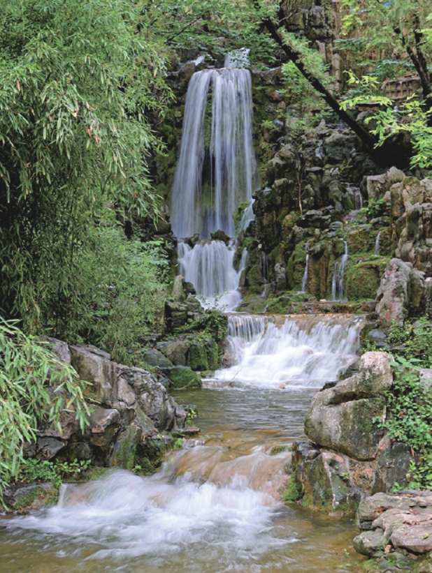 诗人指点锦阳川