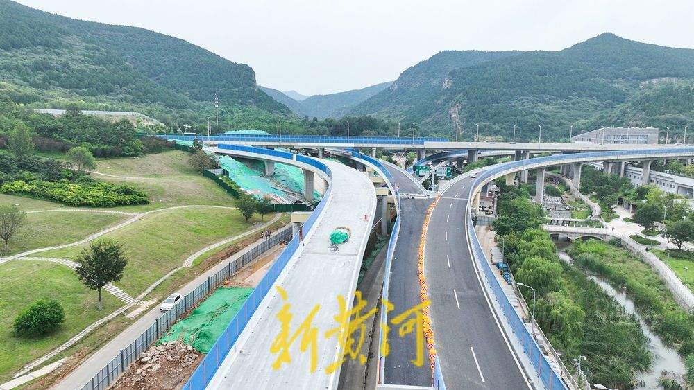 济南龙鼎立交新建匝道桥有新进展