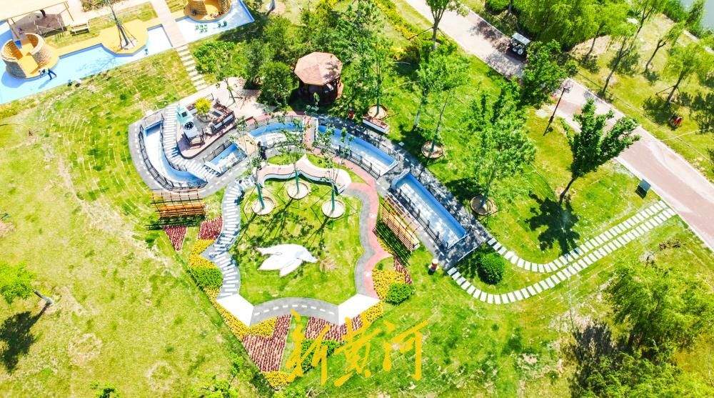 华山脚下再添亲子乐园 露营沙坑骑行道一应俱全