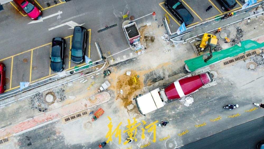 全长875米生产路改造 提升道路通行能力