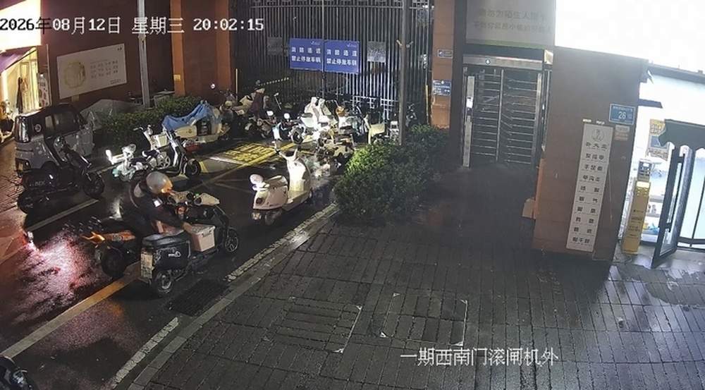 外卖惯偷，落网！专盯订单多骑手伺机作案，济南一男子因偷外卖被刑拘