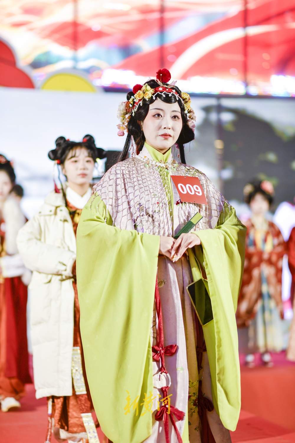 汉服“国风盛宴”在泉城上演，展现华夏汉服之美