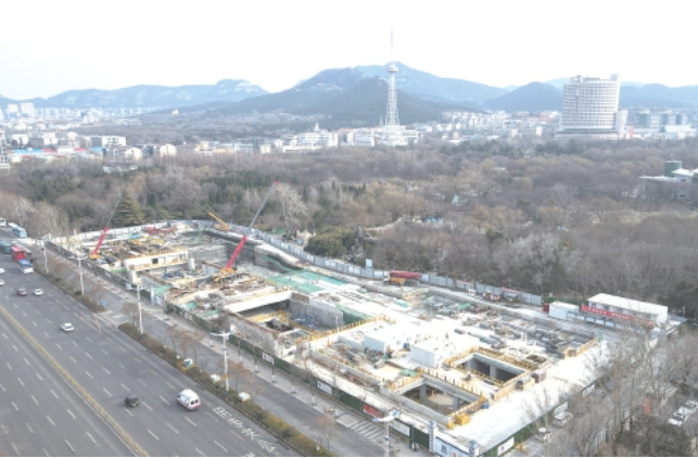 轨道交通4号线 最浅车站冒出地面