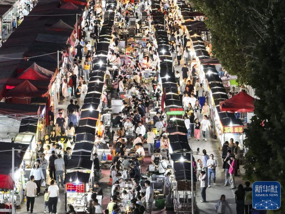 “五一”假期游 越夜越精彩