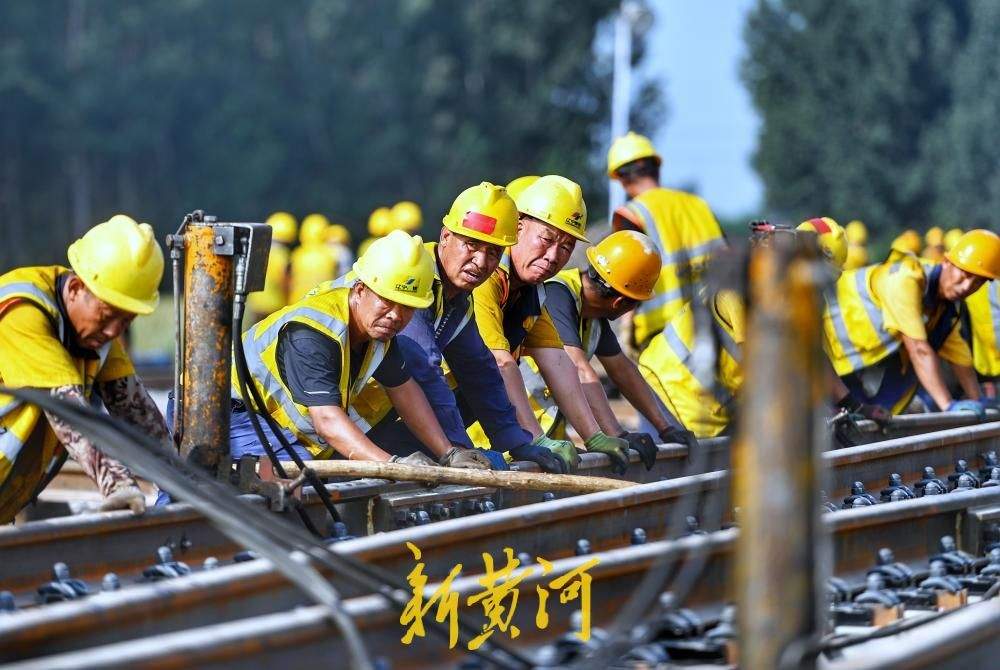 为期5天，泰肥铁路扩能改造启动全线集中封锁施工