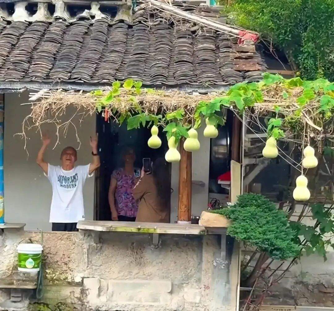 剪下了葫芦，却剪不断流量之痛