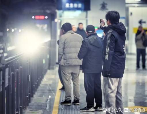 开往梦想的“人才线”：轨道上的“我在济南刚刚好”