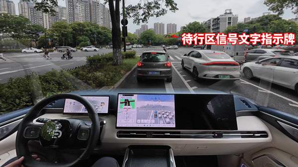 还在觉得辅助驾驶难用？理想、元戎启行用VLA模型破局