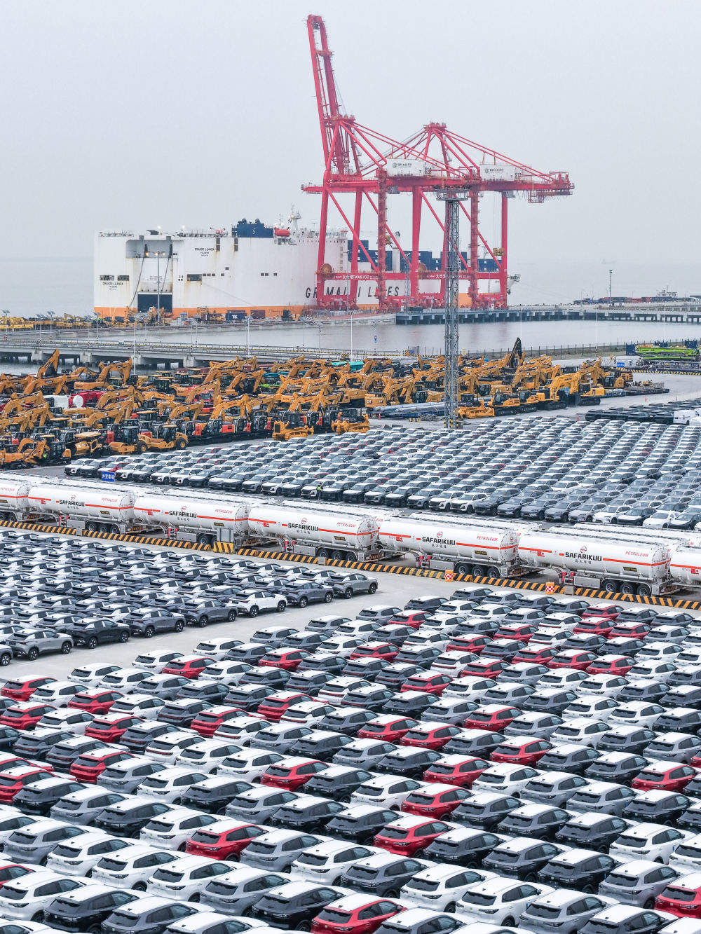 首席记者谈首季经济·产业篇