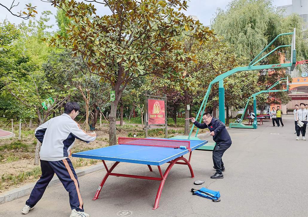 好校长的样子——追记日照市教育科学研究院原院长、日照实验高中原党委书记宋国安