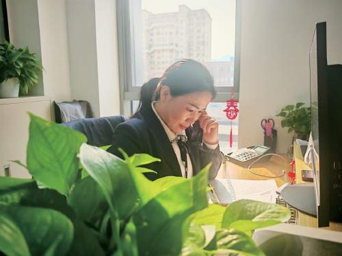 历下区热线运行中心业务受理部主任王海梅：11年坚守热线 不忘来时初心