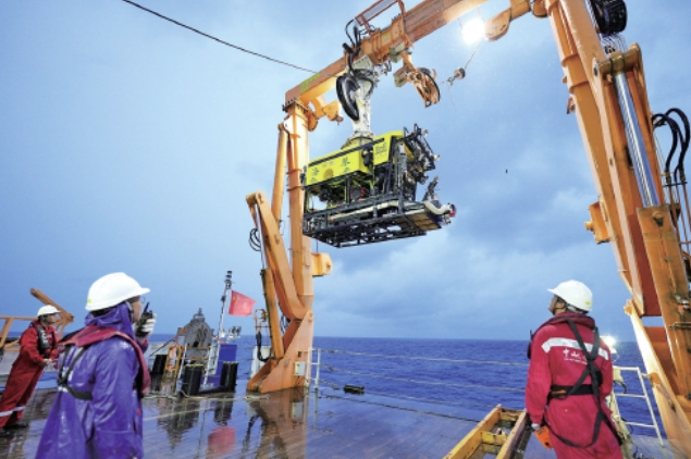 我国深海研究再添“科考利器” “海琴”号在南海成功海试