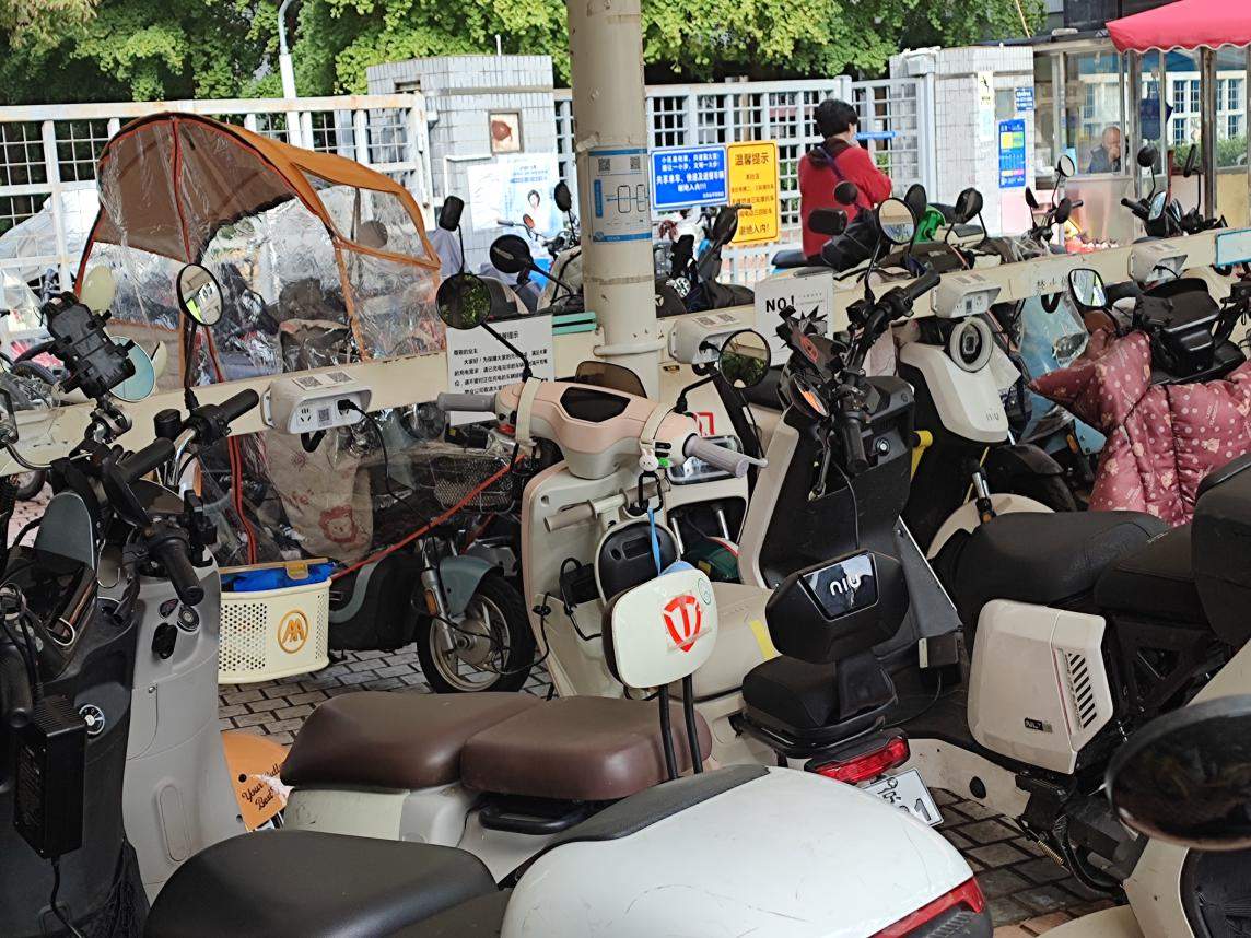 价费不分、退款不易，电动自行车充电成糊涂账？