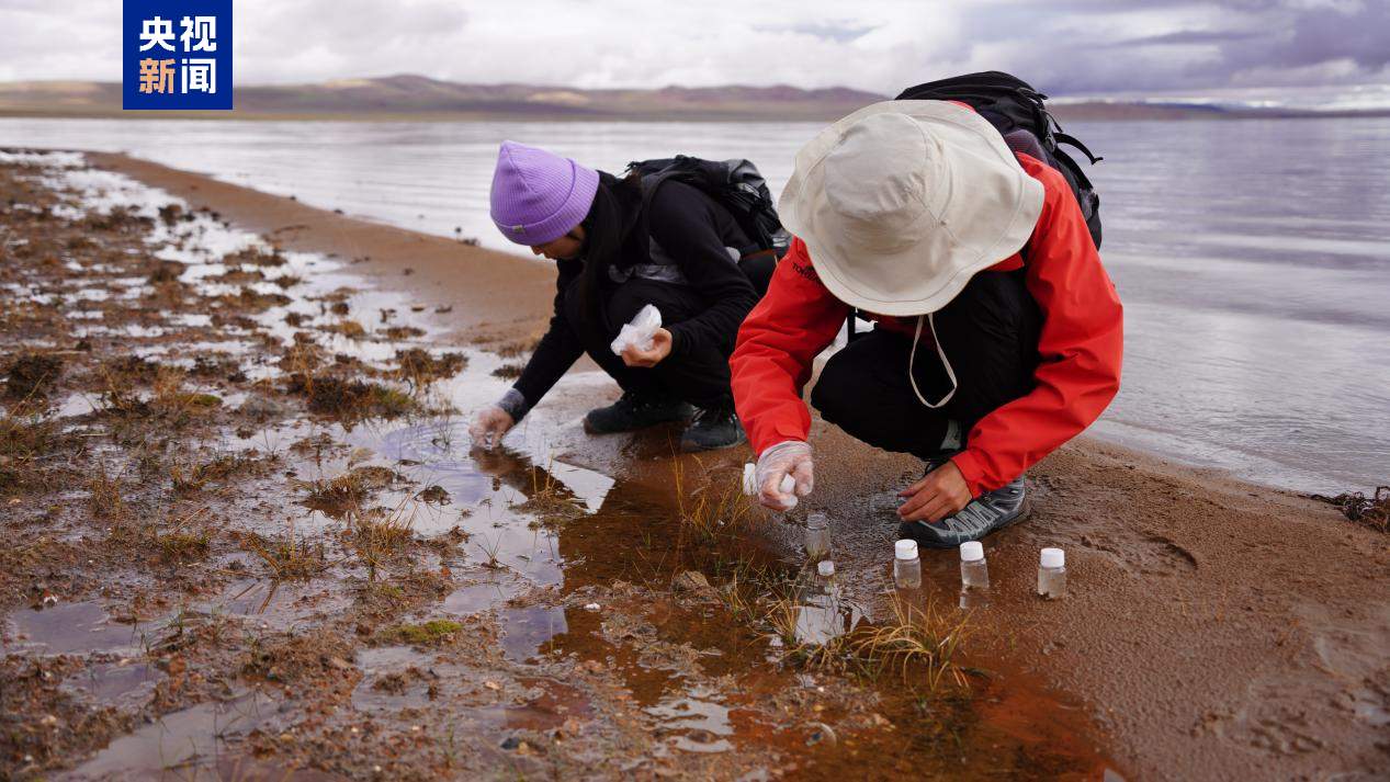第二次青藏科考队发现青藏高原近400米最厚冰川