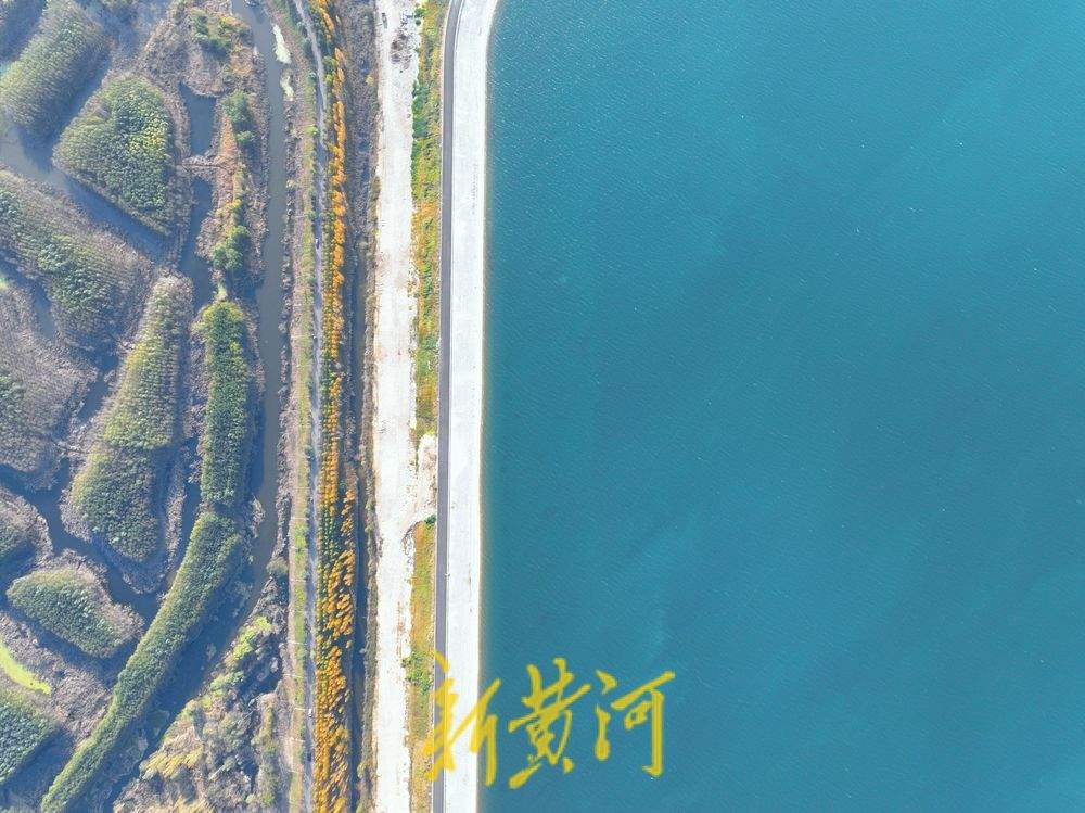 一年四季 泉在济南丨秋日的玉清湖 水天一色醉游人