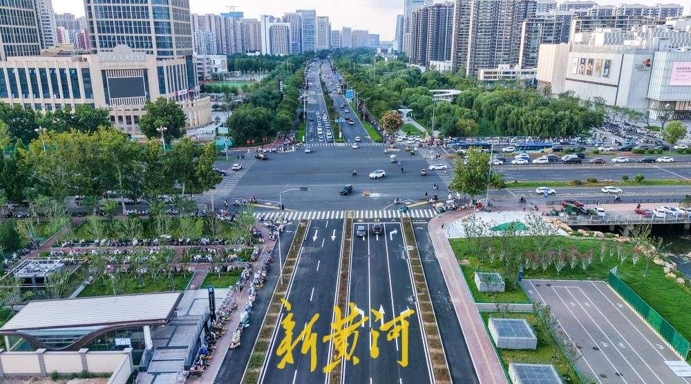 济南腊山河西路南延段全线通车，与滨河景观同步呈现