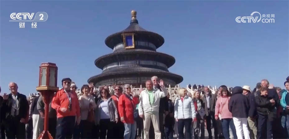 免签政策、旅游专列、邮轮复航……跨境游迎来“春天” 热度持续攀升