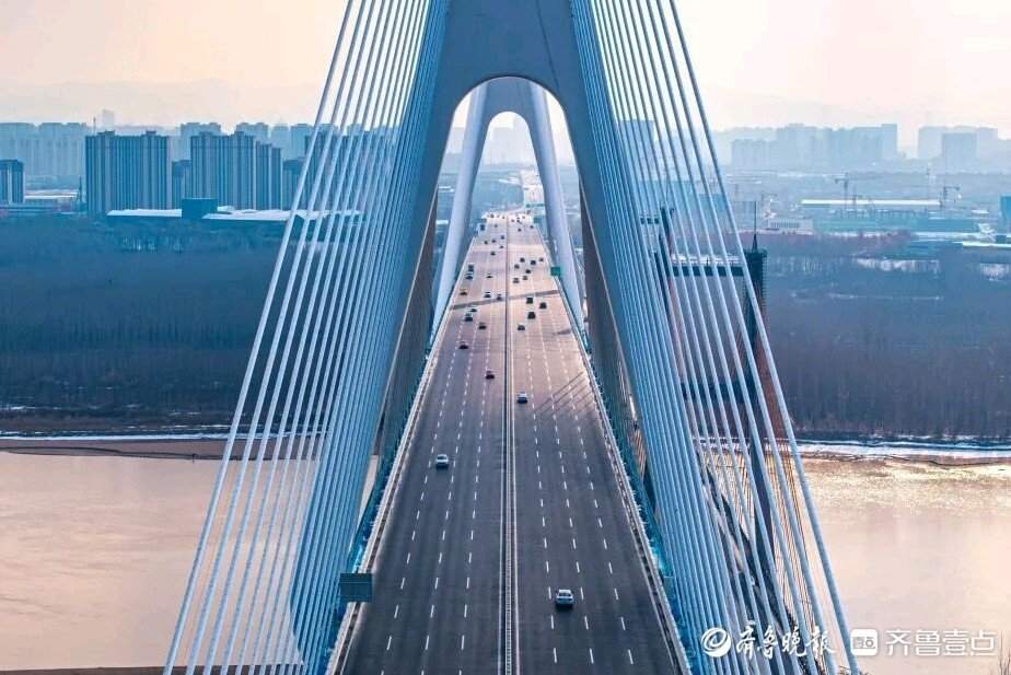 跨黄双桥通车一年，黄河从城市“边界”变发展“纽带”