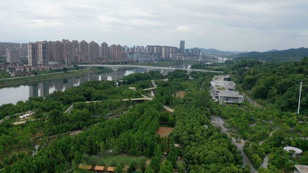 新华视点｜深耕特色文旅 绘就富民画卷