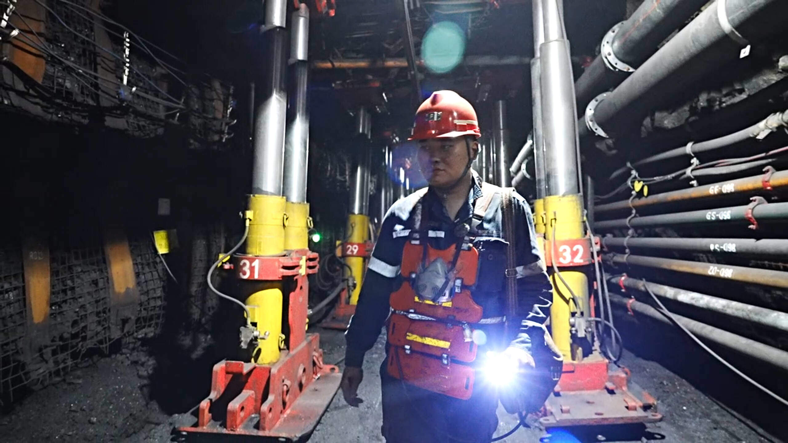 新春走基层｜矿井深处的“智能力量”