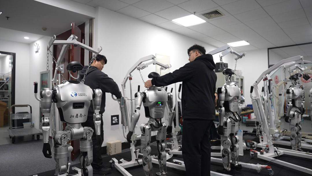 机器人一年学会“七十二变”，山东企业该怎么“修炼”？