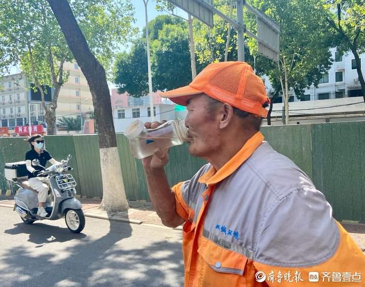 济南：气温超38℃环卫工全天歇班，每人每月补贴300元