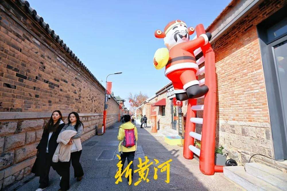 可逛、可赏、可玩、可体验 百年上新街年味儿正浓