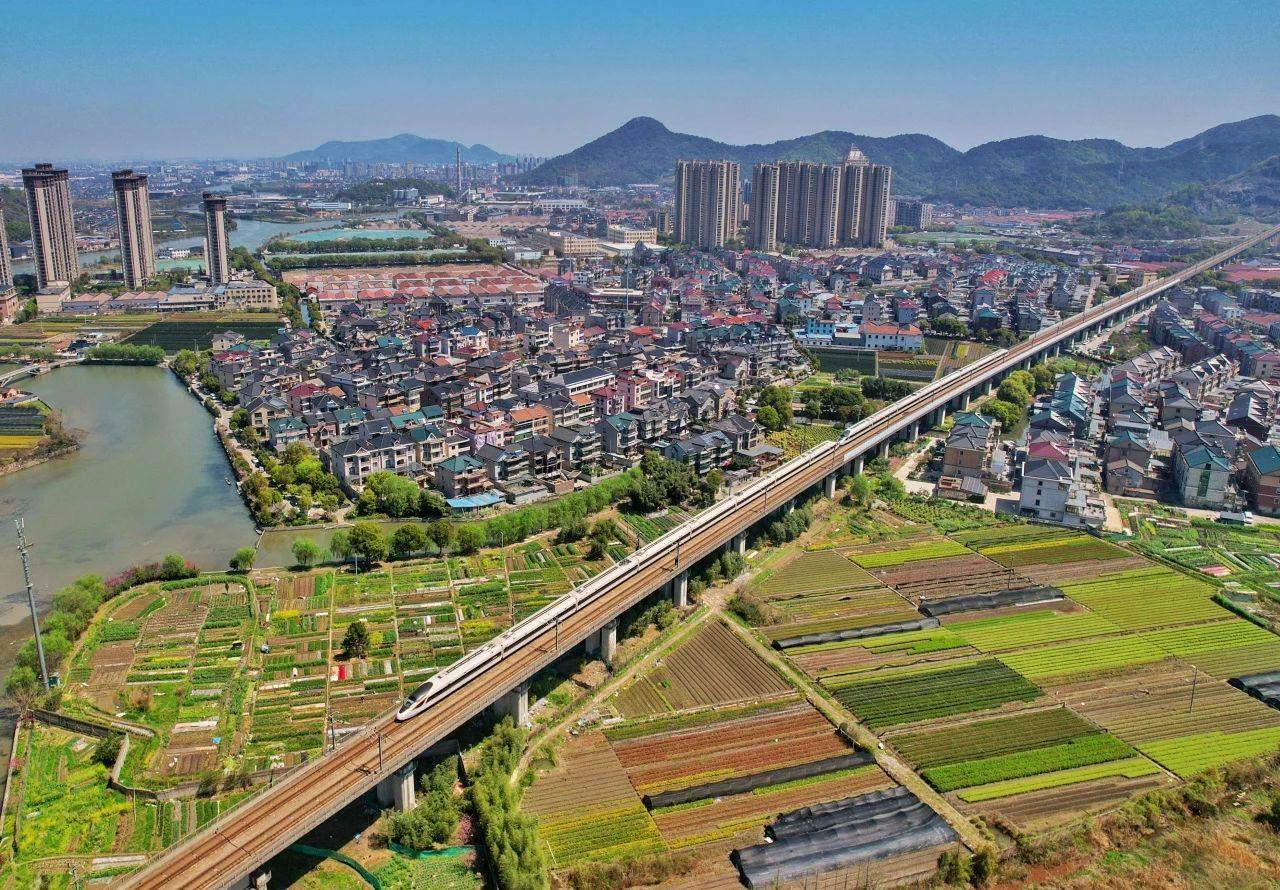横跨三省一市！这条超级环线高铁即将发车