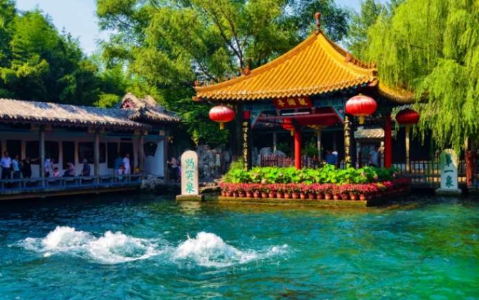 济南：一座动听的城