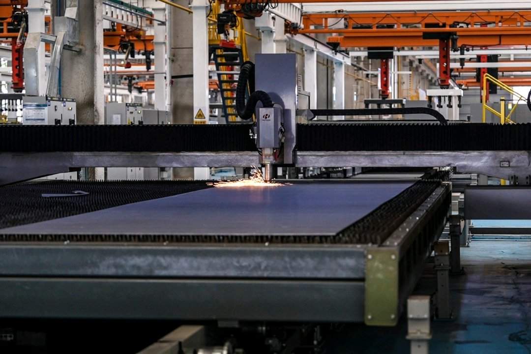 中国纯电动内河船舶首次出海！世界航运巨头从山东新能船业订购电动船舶