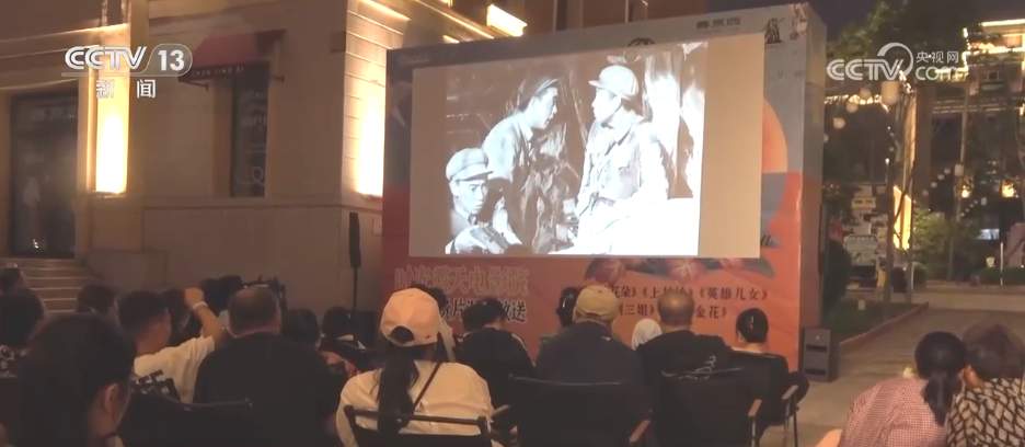 “商文旅”融合催热假日经济 “花样”民俗点燃消费市场新引擎