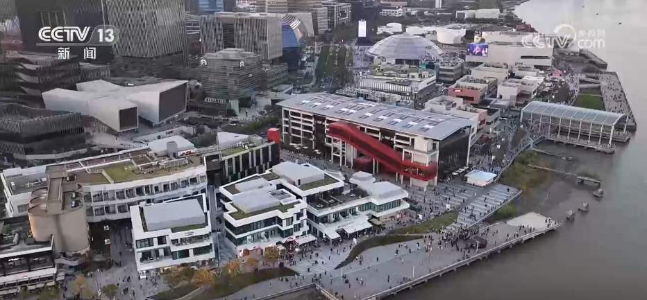 繁华商圈变身运动街区 “体育+”加速“破圈”激活消费新潜力