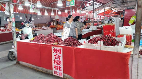 上市后高开低走，济南多种应季水果价格“腰斩”
