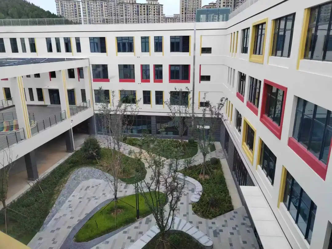 今秋，济南37所新改扩建中小学、幼儿园惊艳亮相