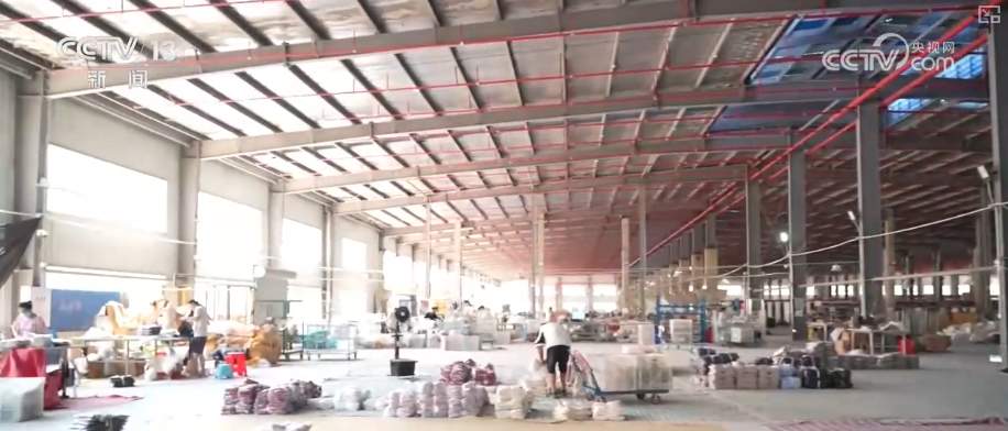 6亿件、超500亿元！生产车间里“嗒嗒”声奏响产业发展活力新节拍