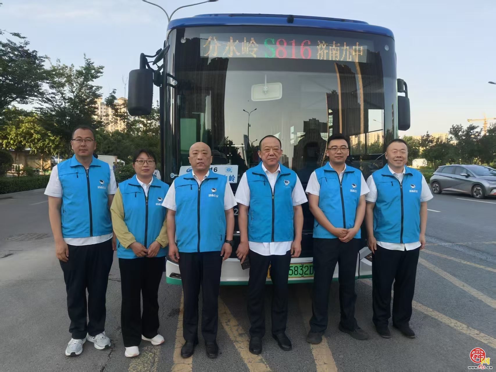 暖心助考伴同行 济南公交为梦护航...