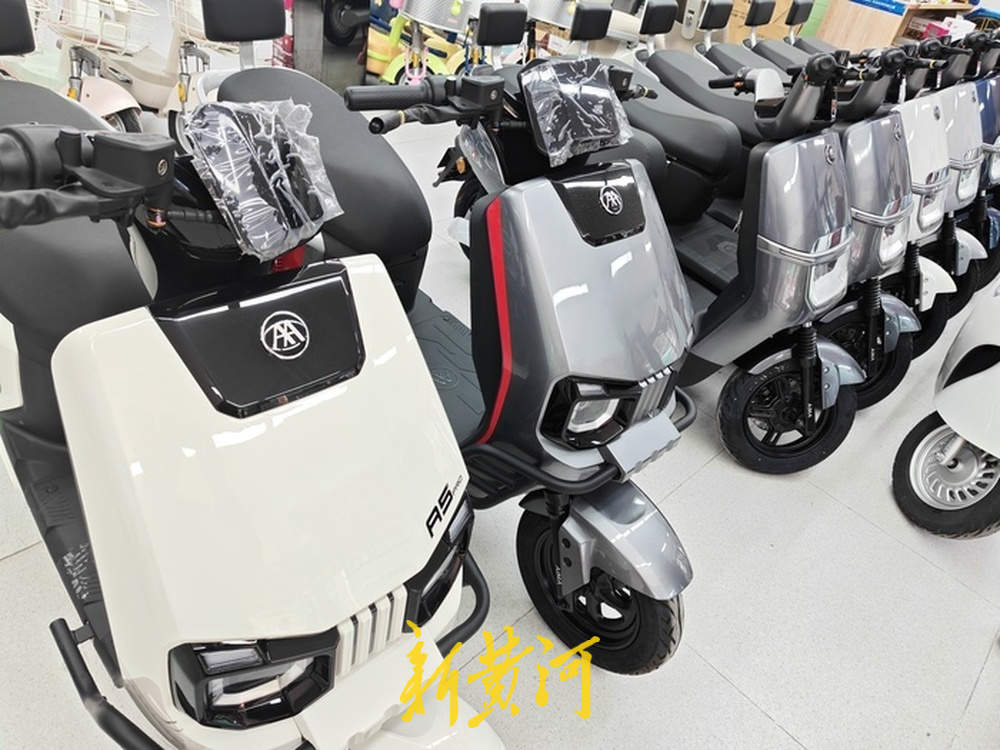 销量在下滑，价格却上涨 品牌电动车为何一边滞销一边涨价？