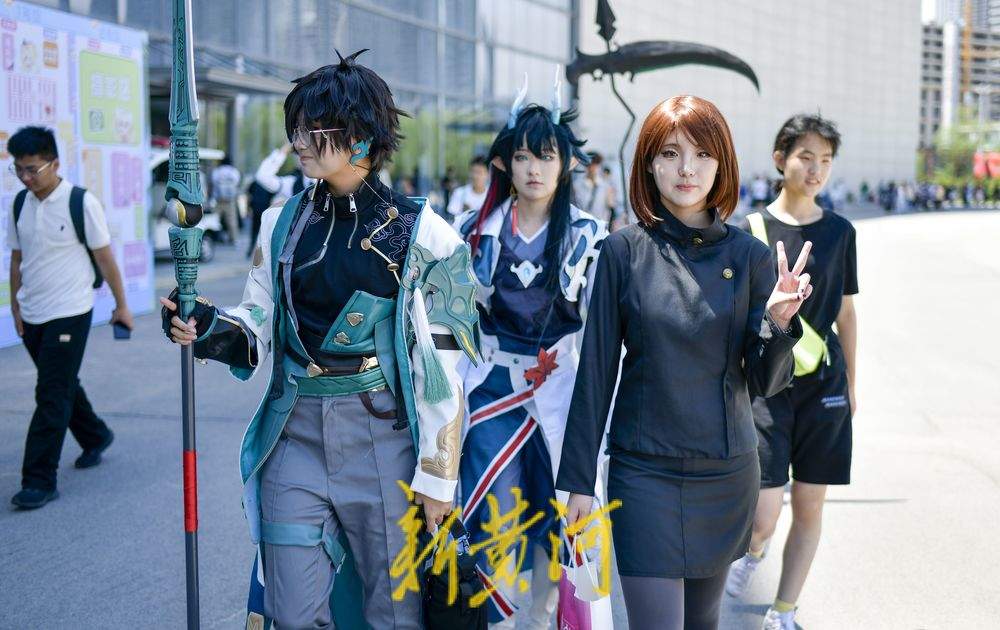 暑期动漫展欢乐开场 “二次元”盛装赴会