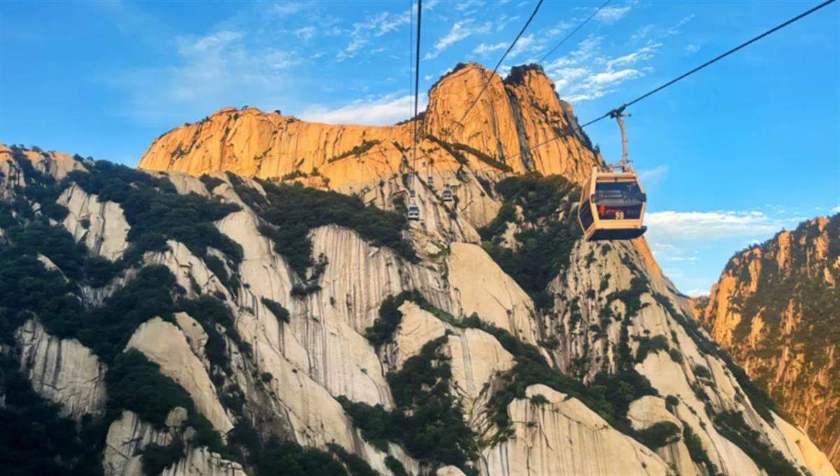 华山回应“索道故障致游客滞留”：将办理退票