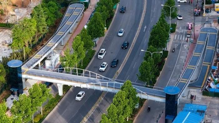 泉城再添“空中走廊”，济南4座人行天桥“五一”前正式启用