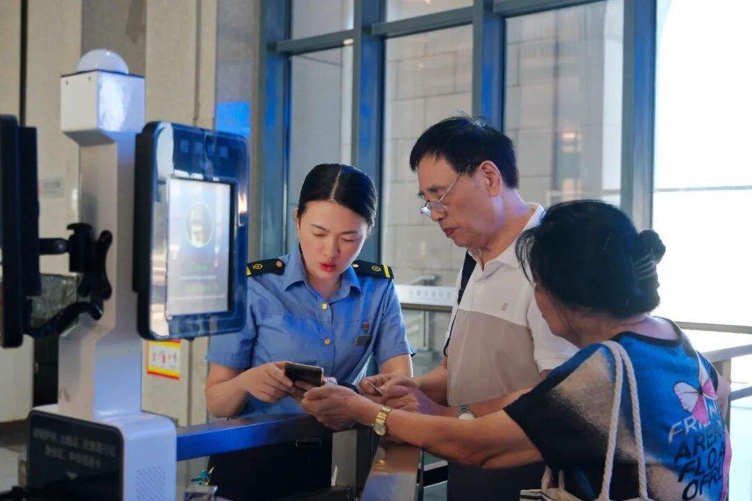 铁路迎返程高峰!这些路线目前余票充足