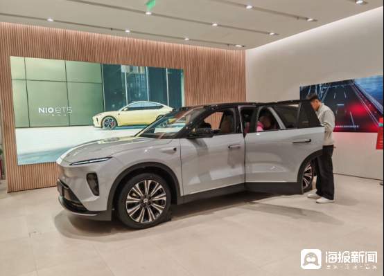 汽车市场再掀价格战：有车型直降18万元，车商卖车还要倒贴钱